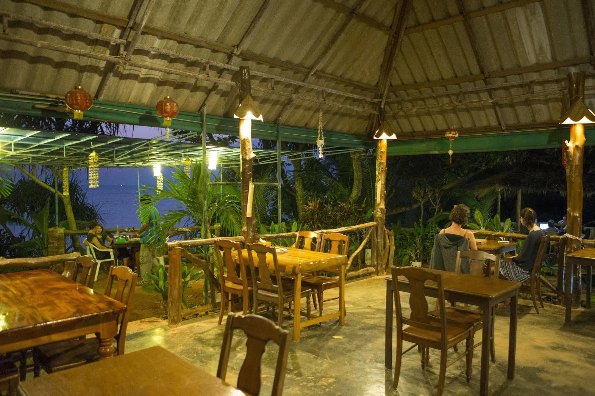 Lanta Coral Beach Resort Ko Lanta Exterior foto